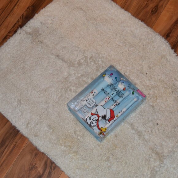 Peanuts x wet n wild makeup brush set - Picture 2 of 2